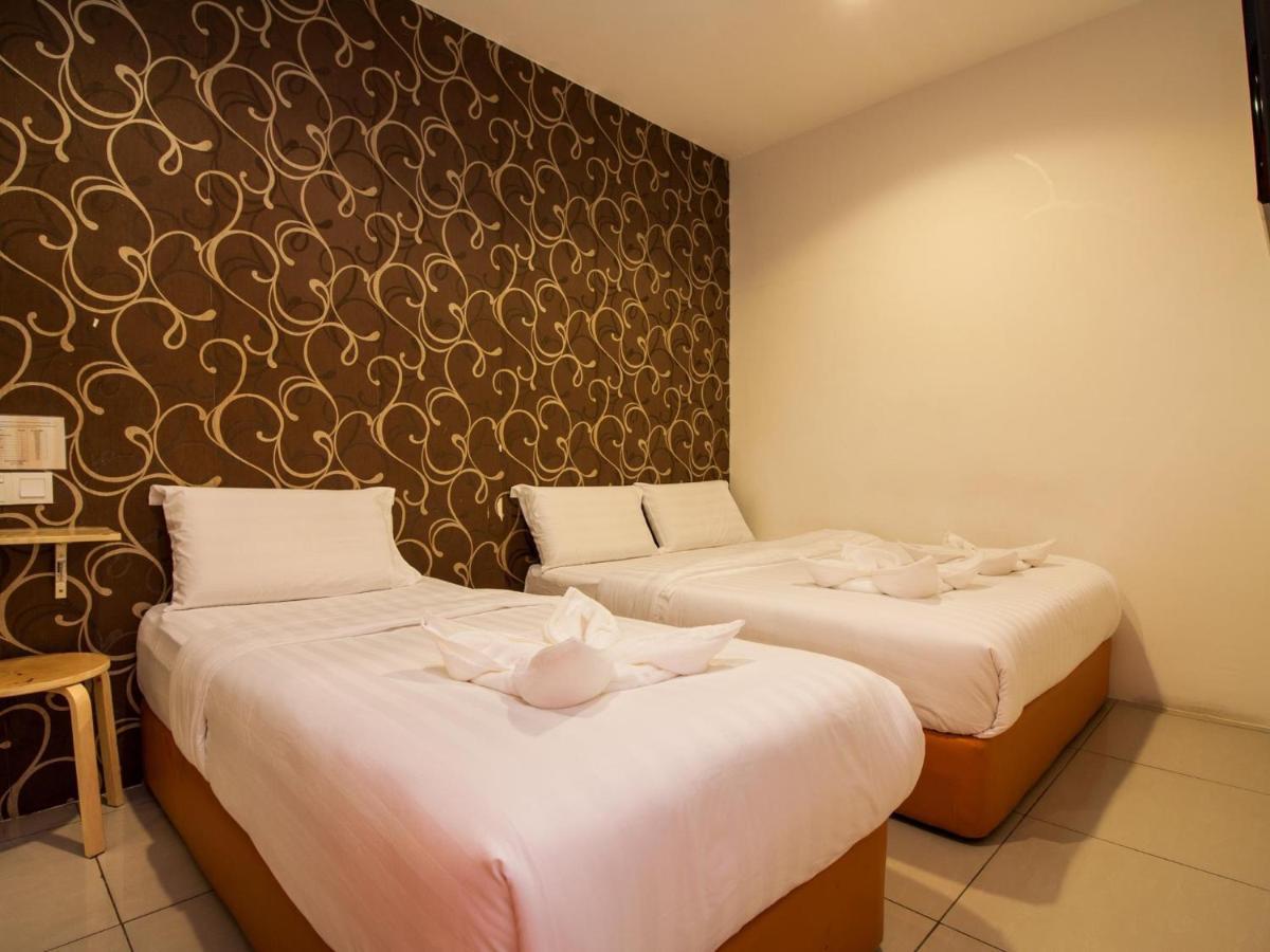1 Hotel Taman Connaught Kuala Lumpur Esterno foto