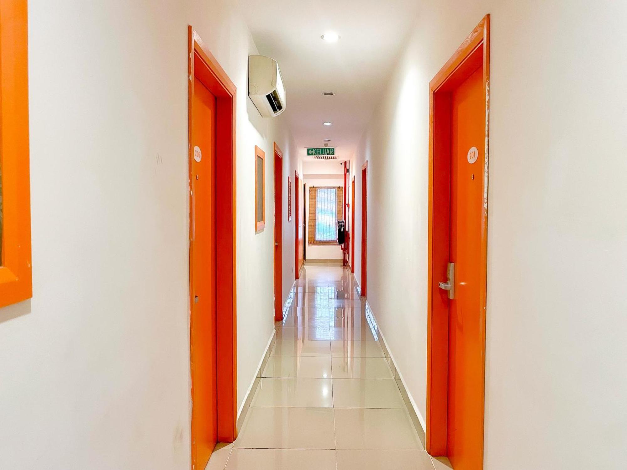1 Hotel Taman Connaught Kuala Lumpur Esterno foto