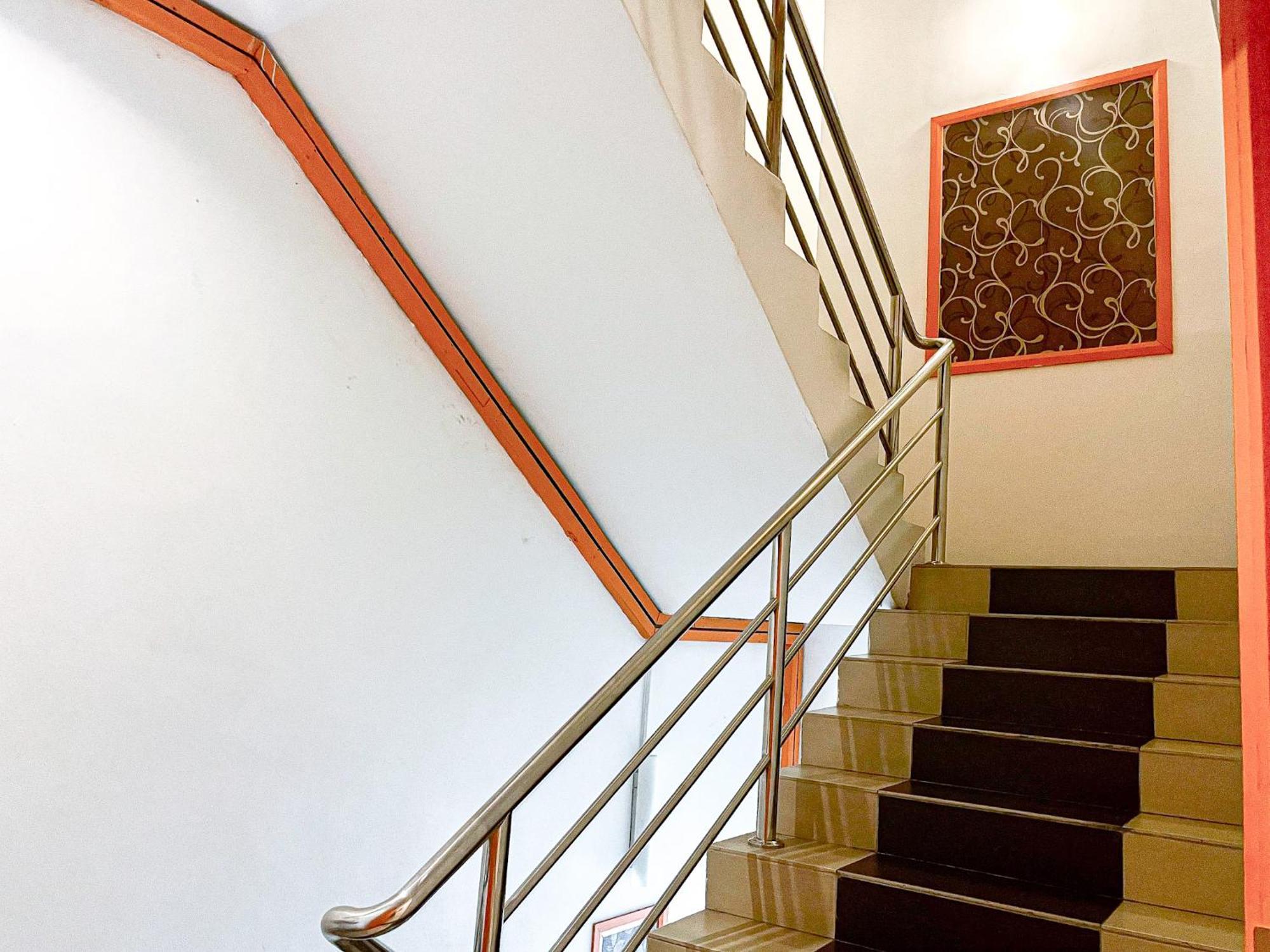 1 Hotel Taman Connaught Kuala Lumpur Esterno foto