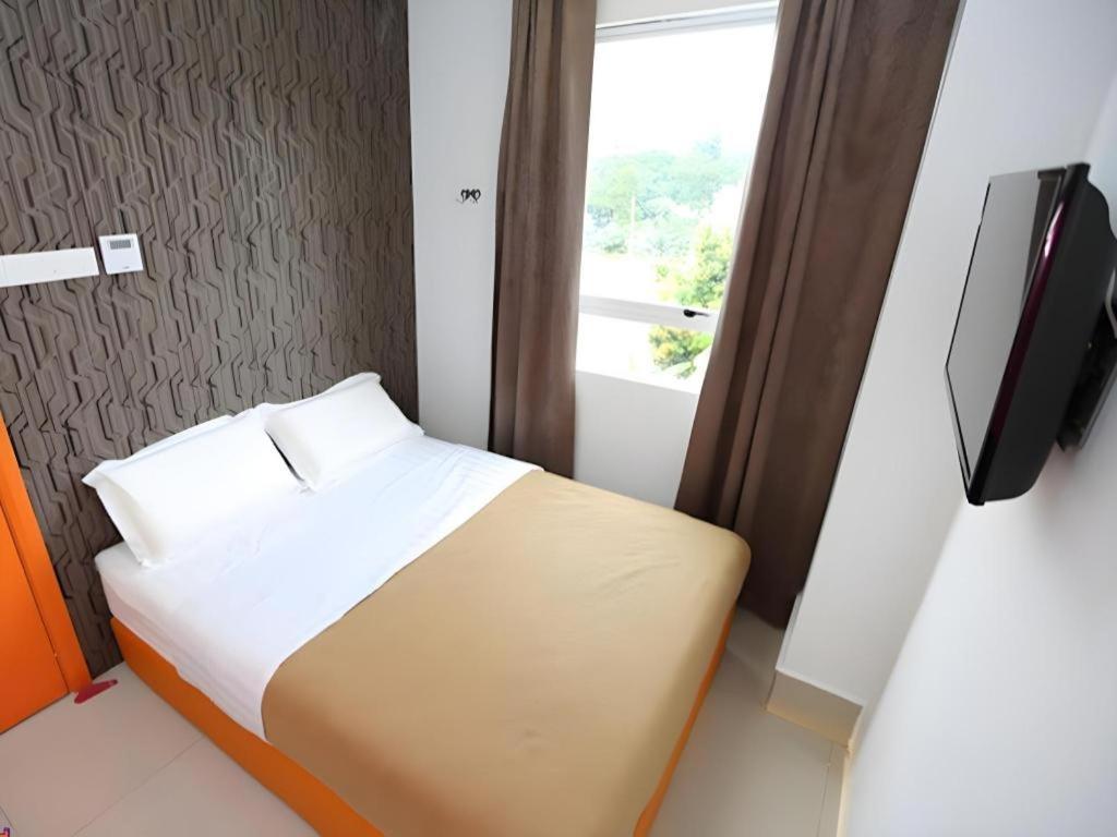 1 Hotel Taman Connaught Kuala Lumpur Esterno foto