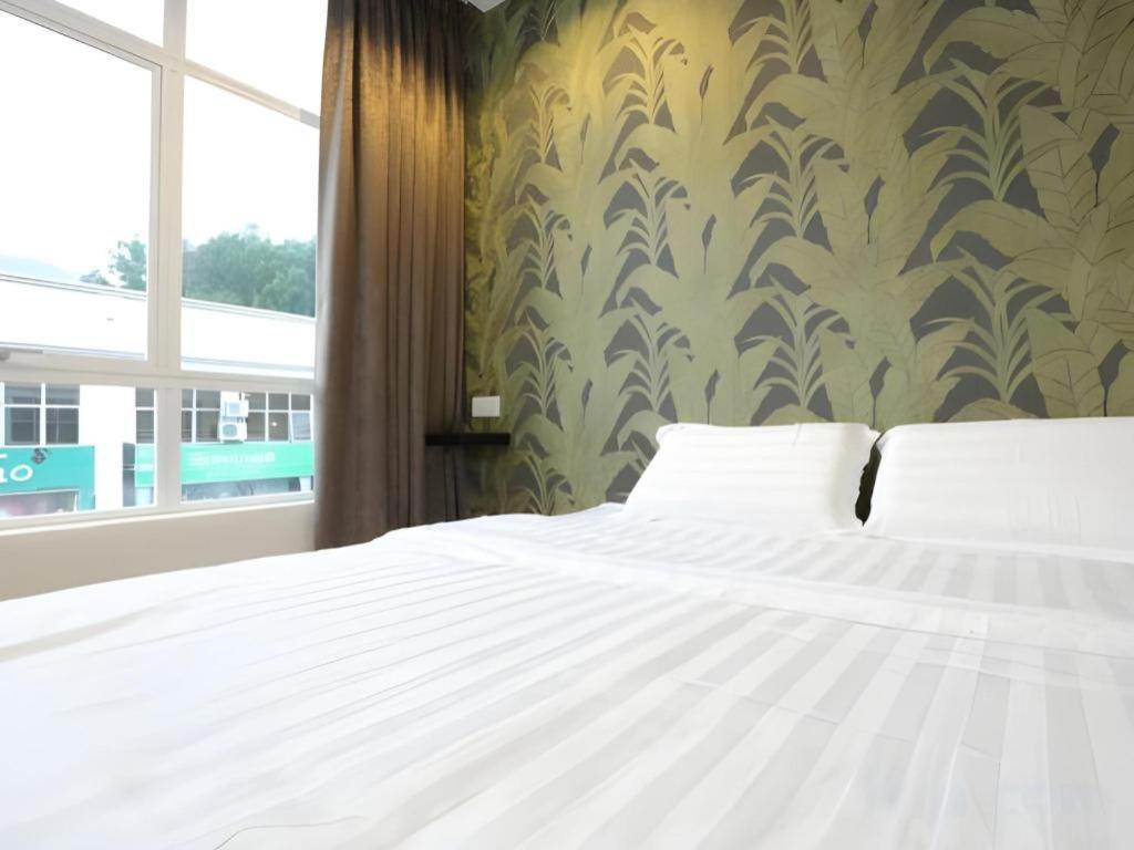 1 Hotel Taman Connaught Kuala Lumpur Esterno foto