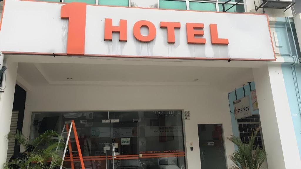 1 Hotel Taman Connaught Kuala Lumpur Esterno foto
